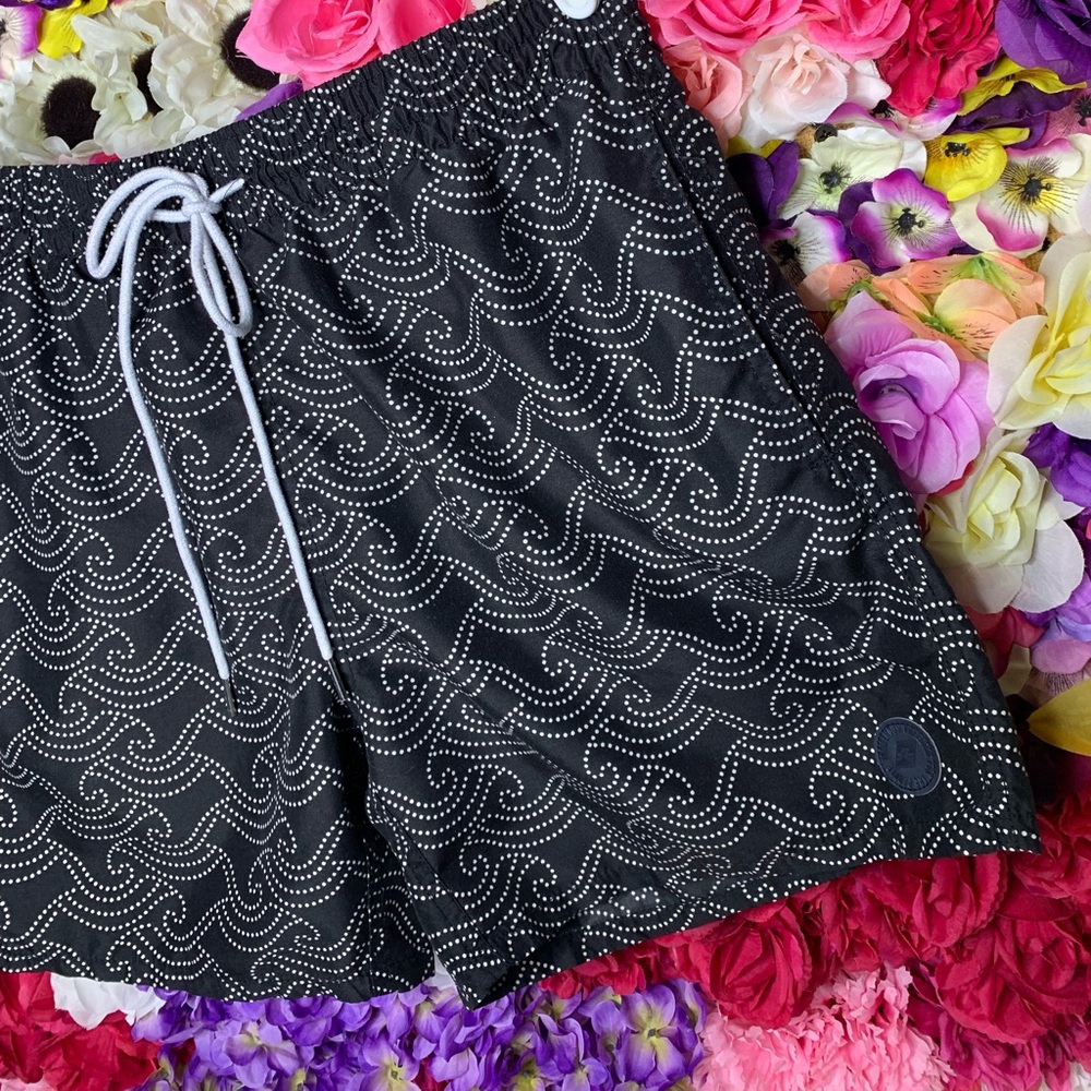 Swim short board short ladies large by For The People - Picture 2 of 5